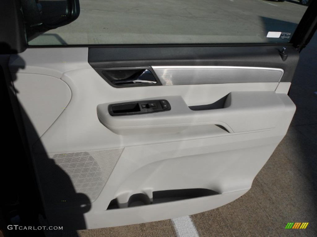 2011 Routan SE - Tanzanite Blue Metallic / Aero Gray photo #12