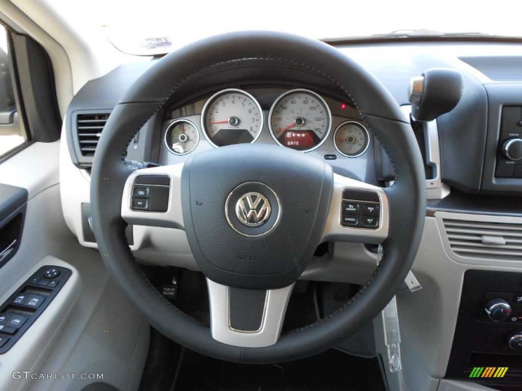 2011 Volkswagen Routan S Aero Gray Steering Wheel Photo #52576274