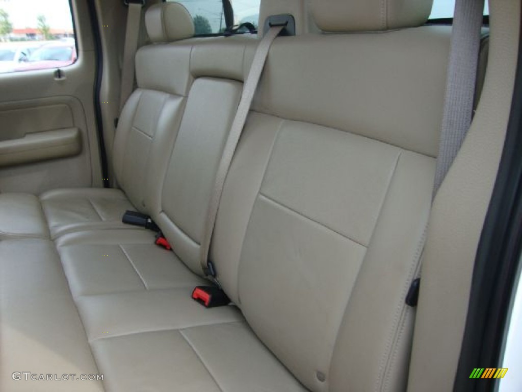 2006 F150 XLT SuperCrew 4x4 - Oxford White / Tan photo #11