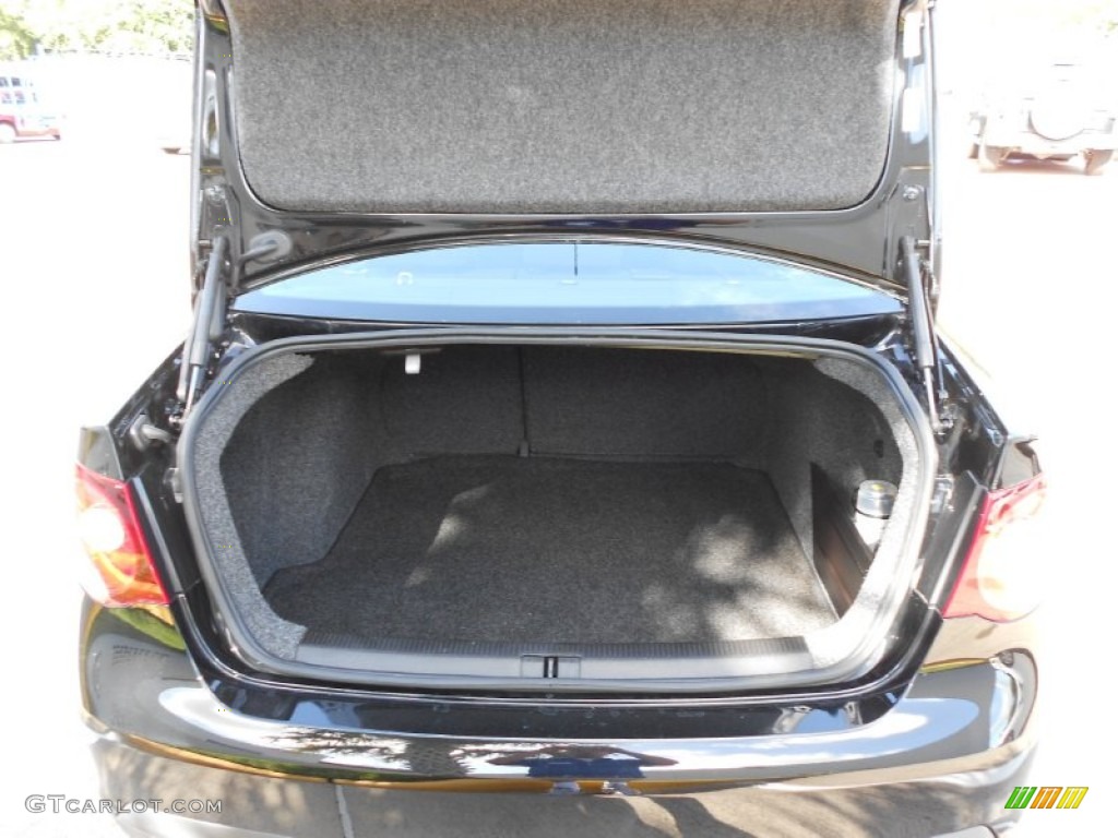 2009 Volkswagen Jetta S Sedan Trunk Photo #52577303