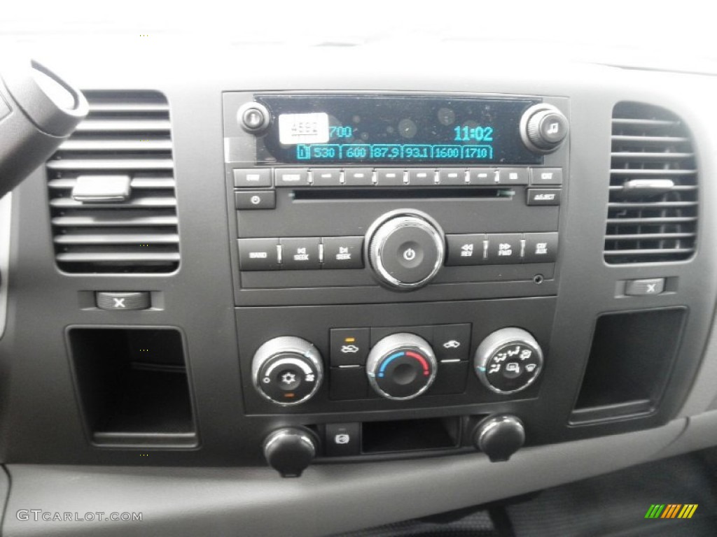 2011 GMC Sierra 3500HD Work Truck Crew Cab 4x4 Dually Controls Photo #52577966