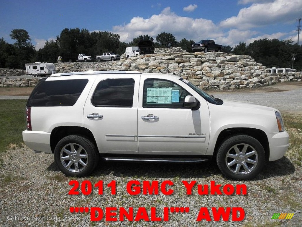 White Diamond Tintcoat GMC Yukon