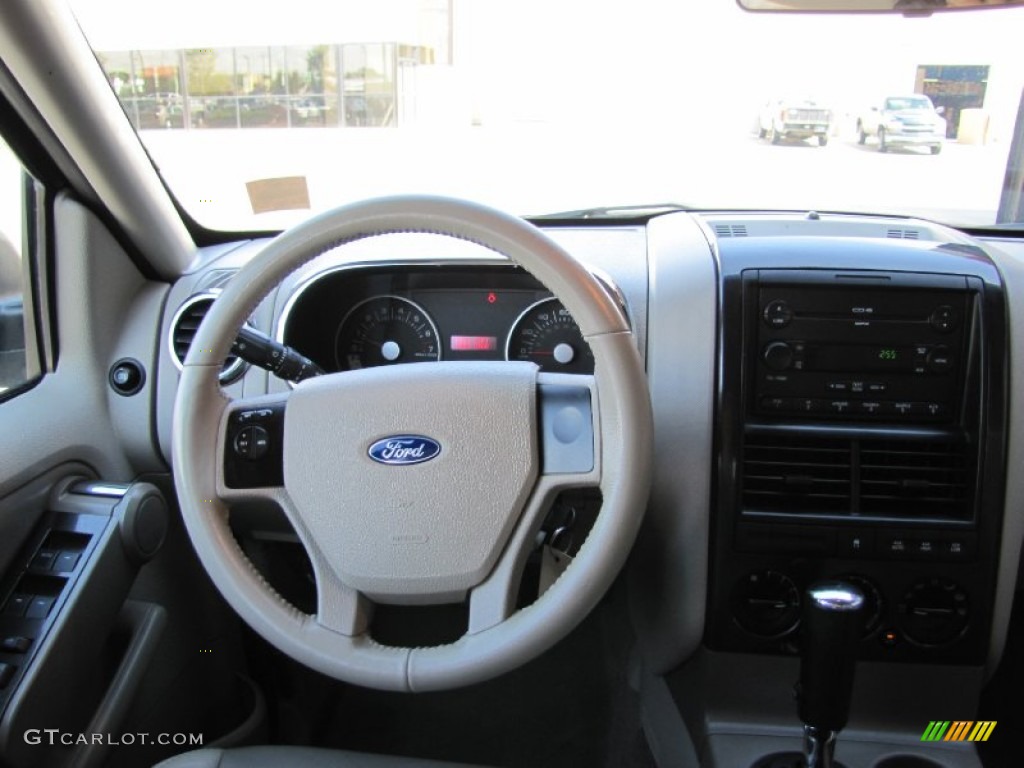 2007 Explorer XLT 4x4 - Black / Stone photo #4