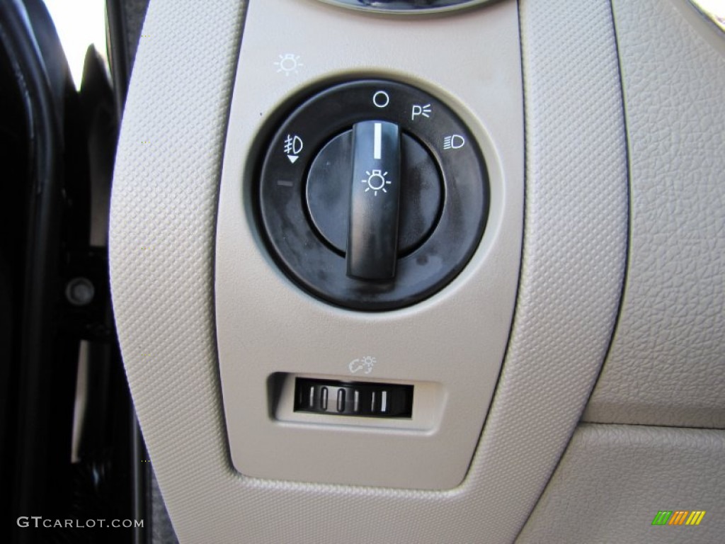 2007 Explorer XLT 4x4 - Black / Stone photo #10