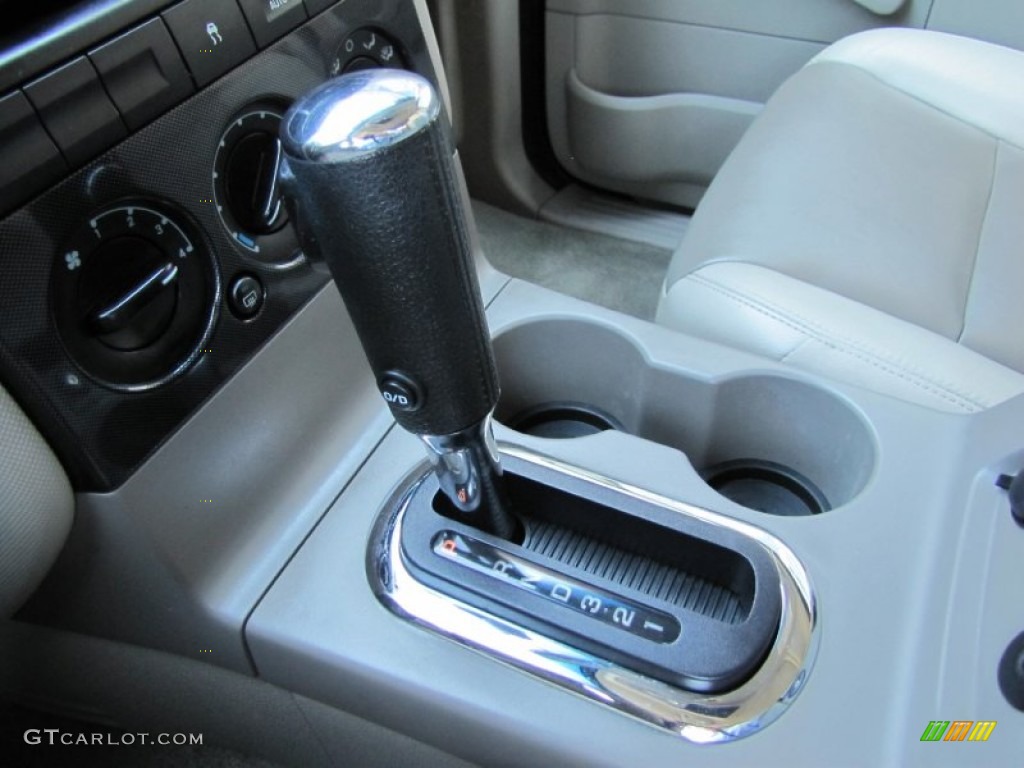 2007 Explorer XLT 4x4 - Black / Stone photo #15