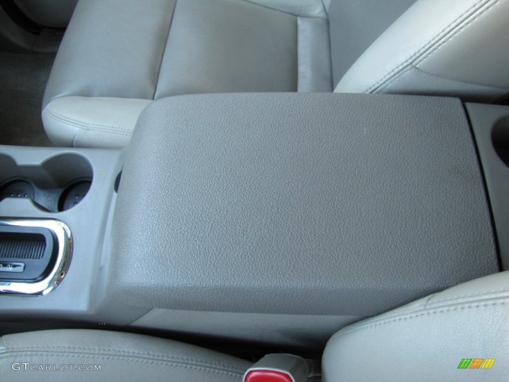 2007 Explorer XLT 4x4 - Black / Stone photo #17