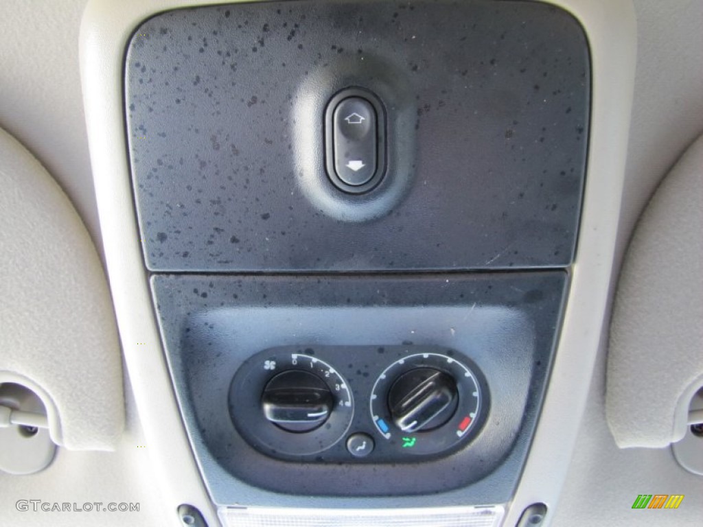 2007 Explorer XLT 4x4 - Black / Stone photo #19