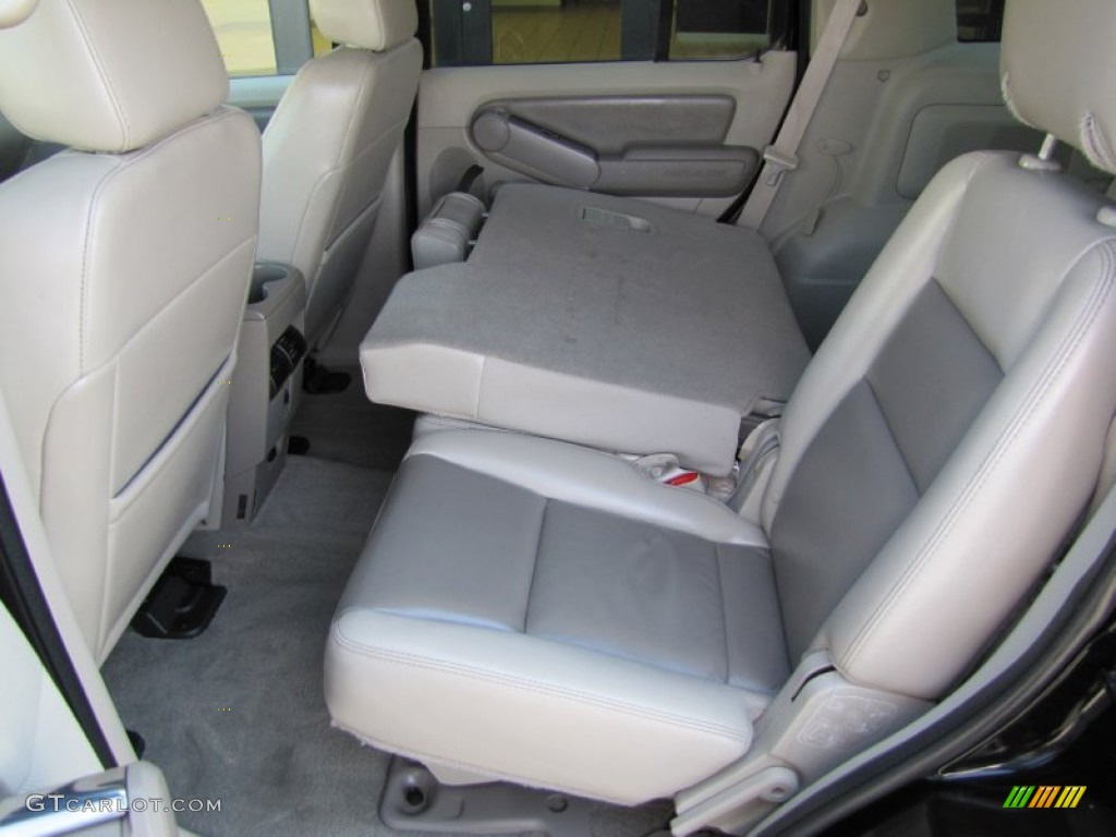 2007 Explorer XLT 4x4 - Black / Stone photo #23