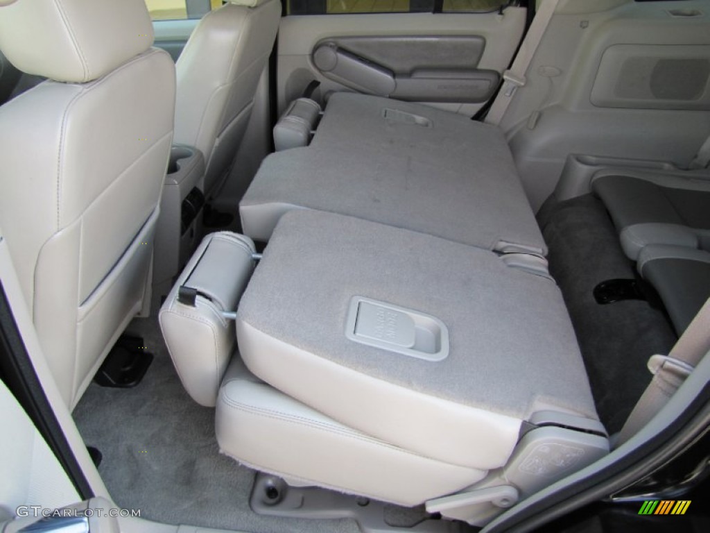 2007 Explorer XLT 4x4 - Black / Stone photo #24