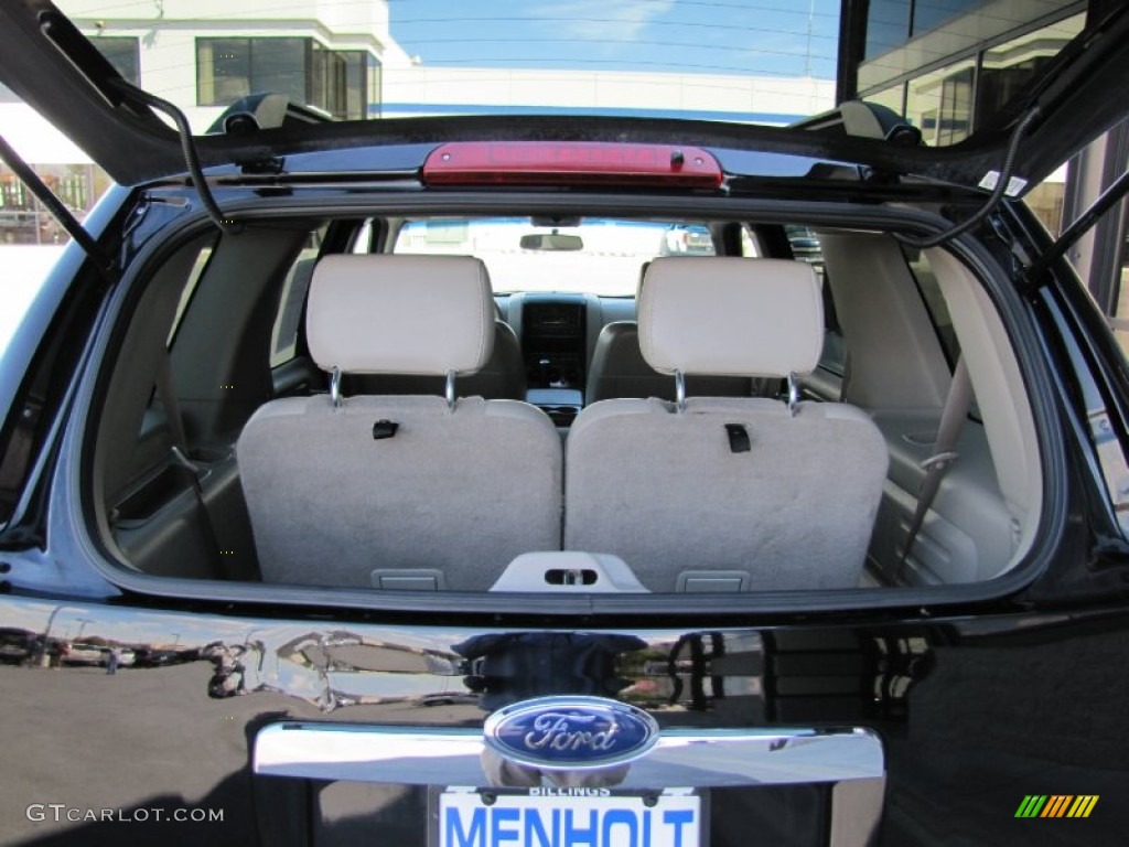 2007 Explorer XLT 4x4 - Black / Stone photo #30