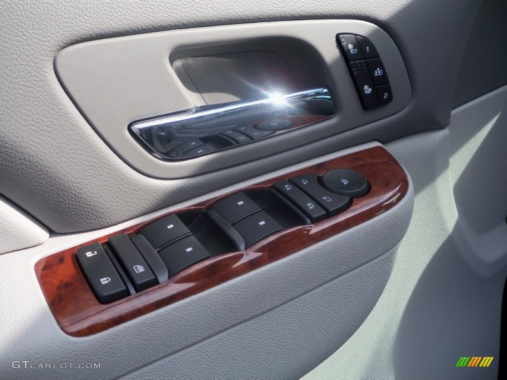 2011 Chevrolet Suburban 2500 LT 4x4 Controls Photo #52580819