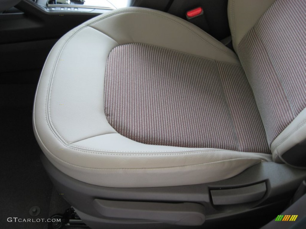 Taupe Interior 2012 Hyundai Tucson GLS Photo #52583393