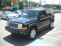 Black Clearcoat - Commander Sport 4x4 Photo No. 7