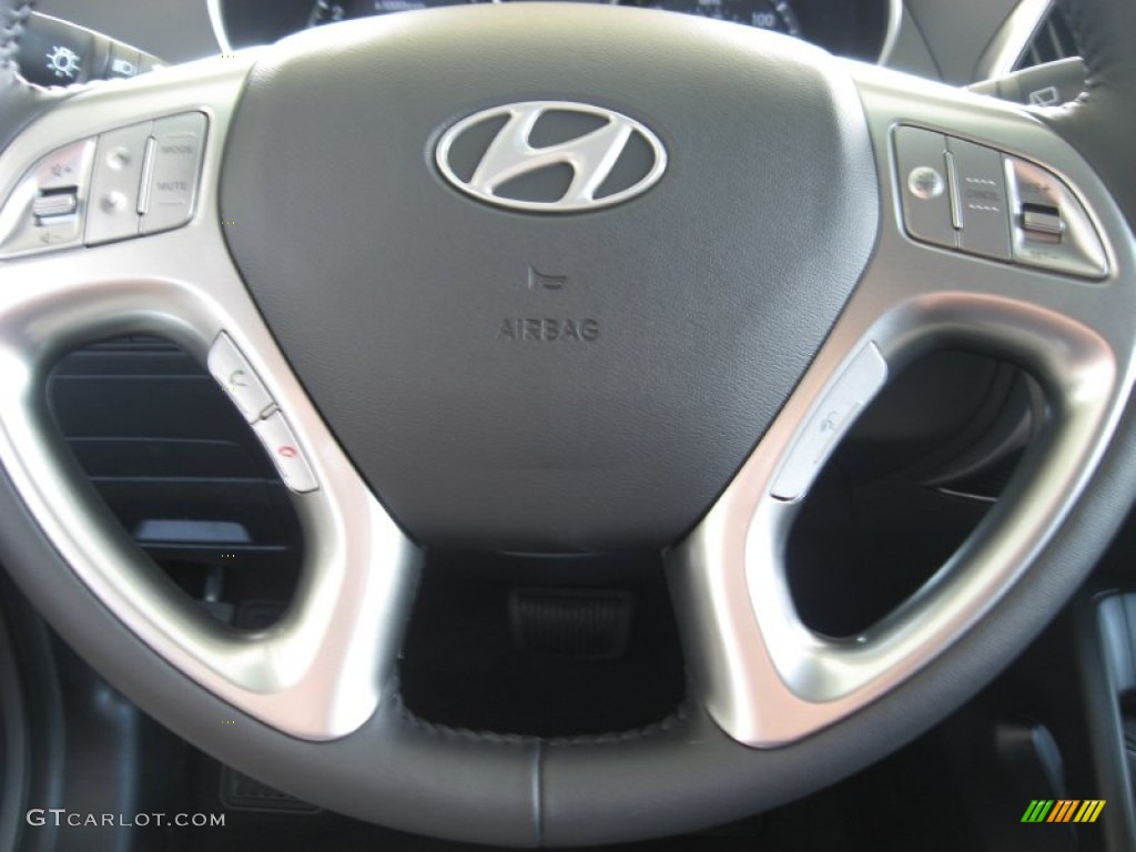 2012 Hyundai Tucson GLS Controls Photo #52584344