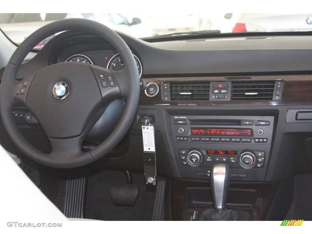 2011 3 Series 328i Sedan - Montego Blue Metallic / Oyster/Black Dakota Leather photo #24
