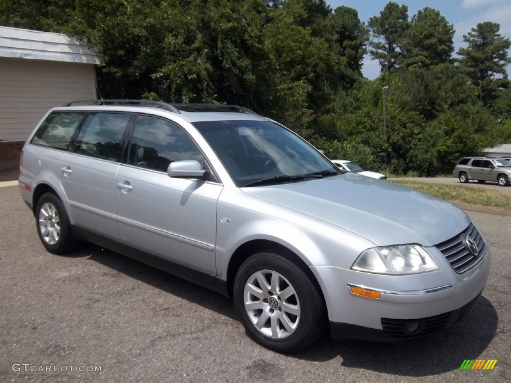 2002 Volkswagen Passat GLS Wagon Exterior Photos