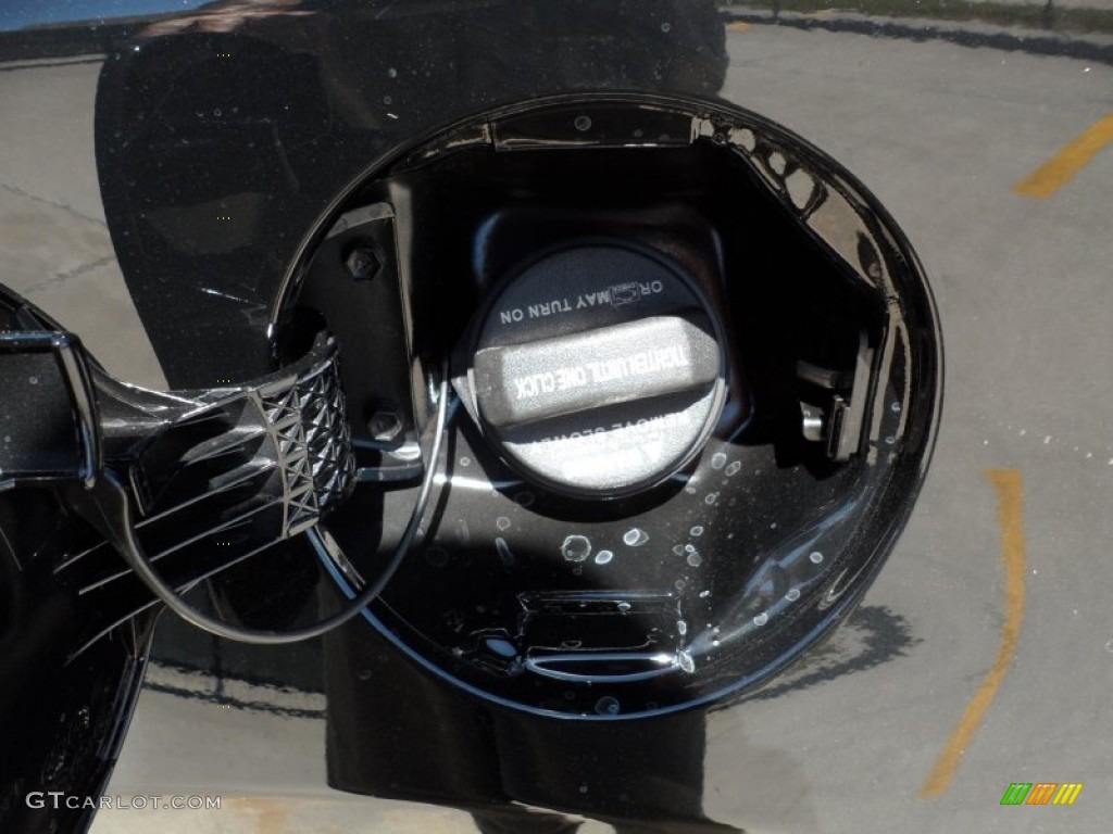 2012 Elantra Limited - Midnight Black / Gray photo #16