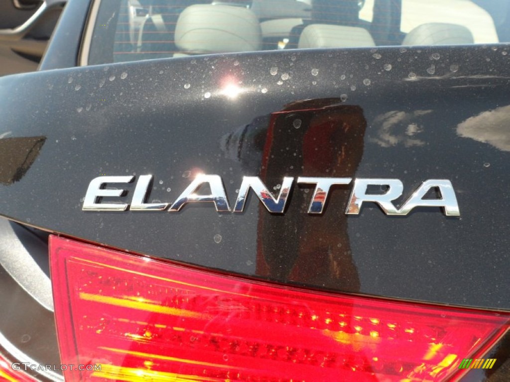 2012 Hyundai Elantra Limited Marks and Logos Photo #52589783