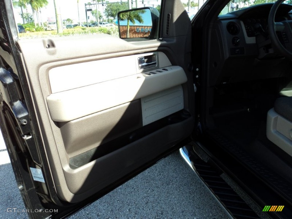 2010 F150 STX SuperCab - Tuxedo Black / Medium Stone photo #19