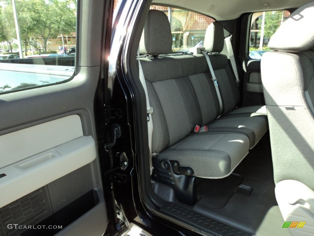 2010 F150 STX SuperCab - Tuxedo Black / Medium Stone photo #26