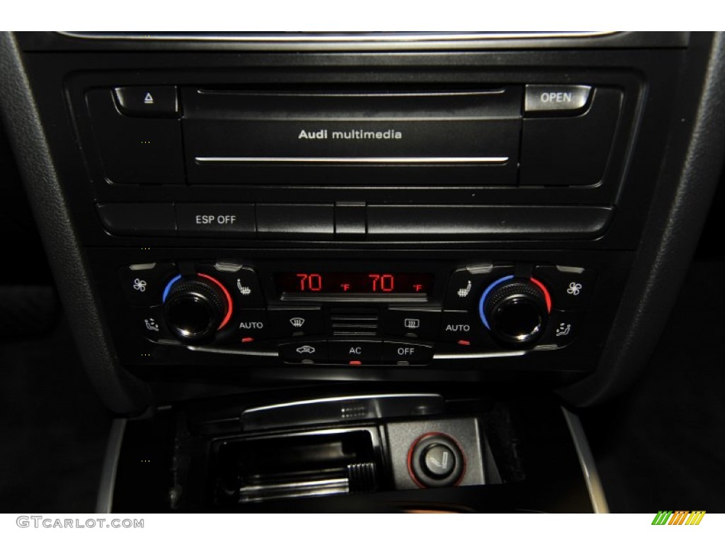 2010 Audi A5 3.2 quattro Coupe Controls Photo #52593008