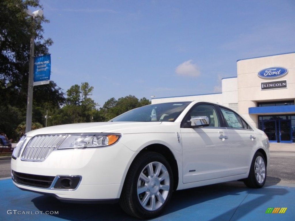 Crystal Champagne Metallic Tri-Coat Lincoln MKZ