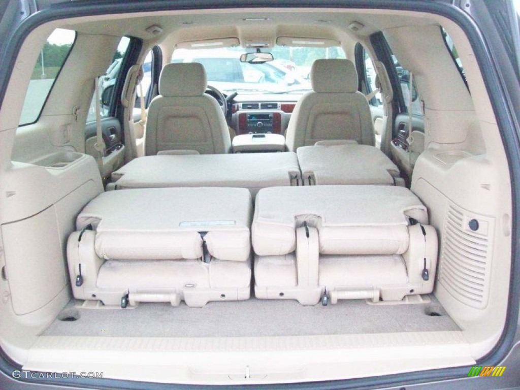 2011 Chevrolet Tahoe LS 4x4 Trunk Photos