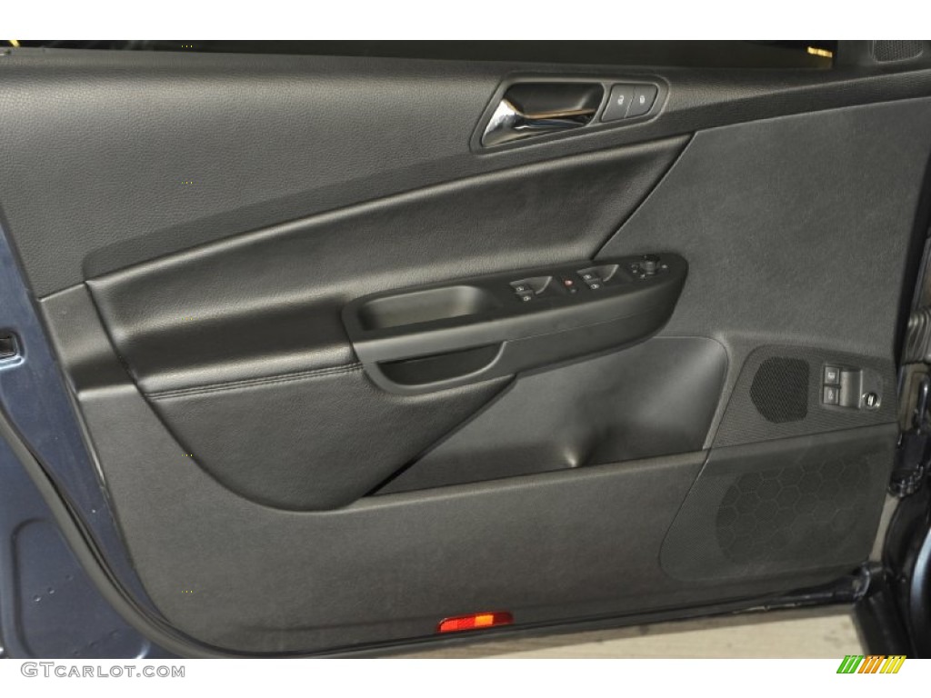 2008 Volkswagen Passat Lux Sedan Black Door Panel Photo #52596410