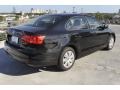 Black - Jetta SE Sedan Photo No. 7