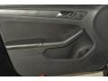 Black - Jetta SE Sedan Photo No. 11