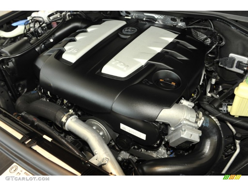 2011 Volkswagen Touareg TDI Sport 4XMotion Engine Photos
