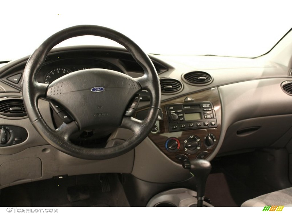 2000 Ford Focus ZTS Sedan Medium Graphite Dashboard Photo #52599536
