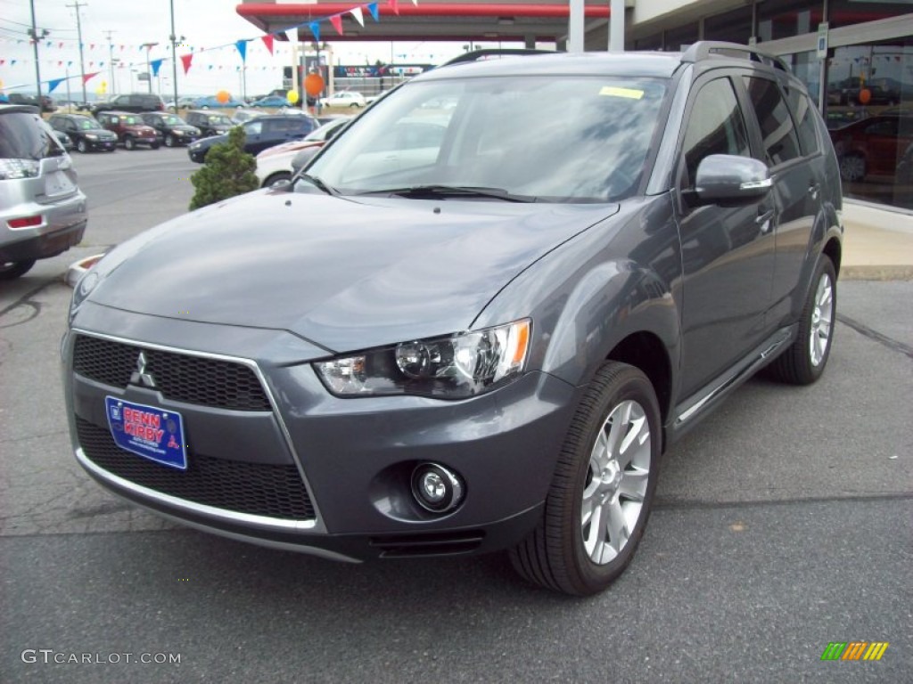 Graphite Gray Pearl Mitsubishi Outlander