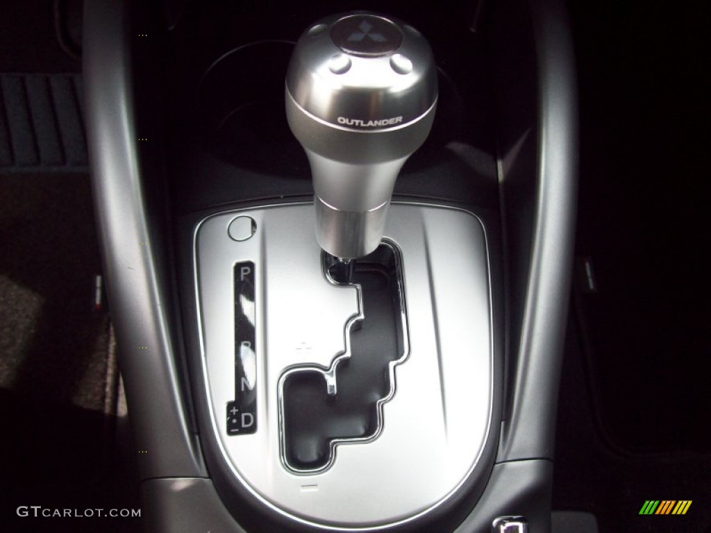 2011 Mitsubishi Outlander SE CVT Sportronic Automatic Transmission Photo #52600382