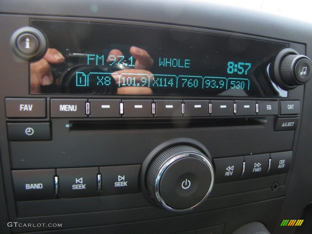 2011 Silverado 1500 LS Crew Cab - Sheer Silver Metallic / Dark Titanium photo #15