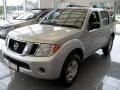 Silver Lightning - Pathfinder S 4x4 Photo No. 1