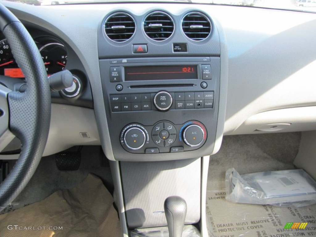 2012 Nissan Altima 2.5 S Controls Photo #52603178