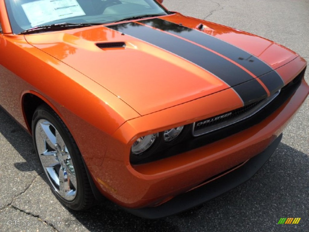 2011 Challenger SE - Toxic Orange Pearl / Dark Slate Gray photo #24