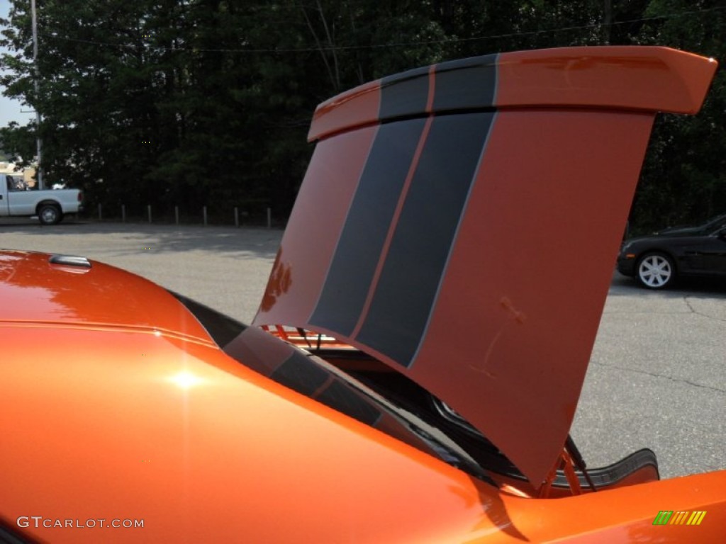 2011 Challenger SE - Toxic Orange Pearl / Dark Slate Gray photo #26