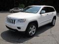 Front 3/4 View of 2011 Grand Cherokee Overland 4x4