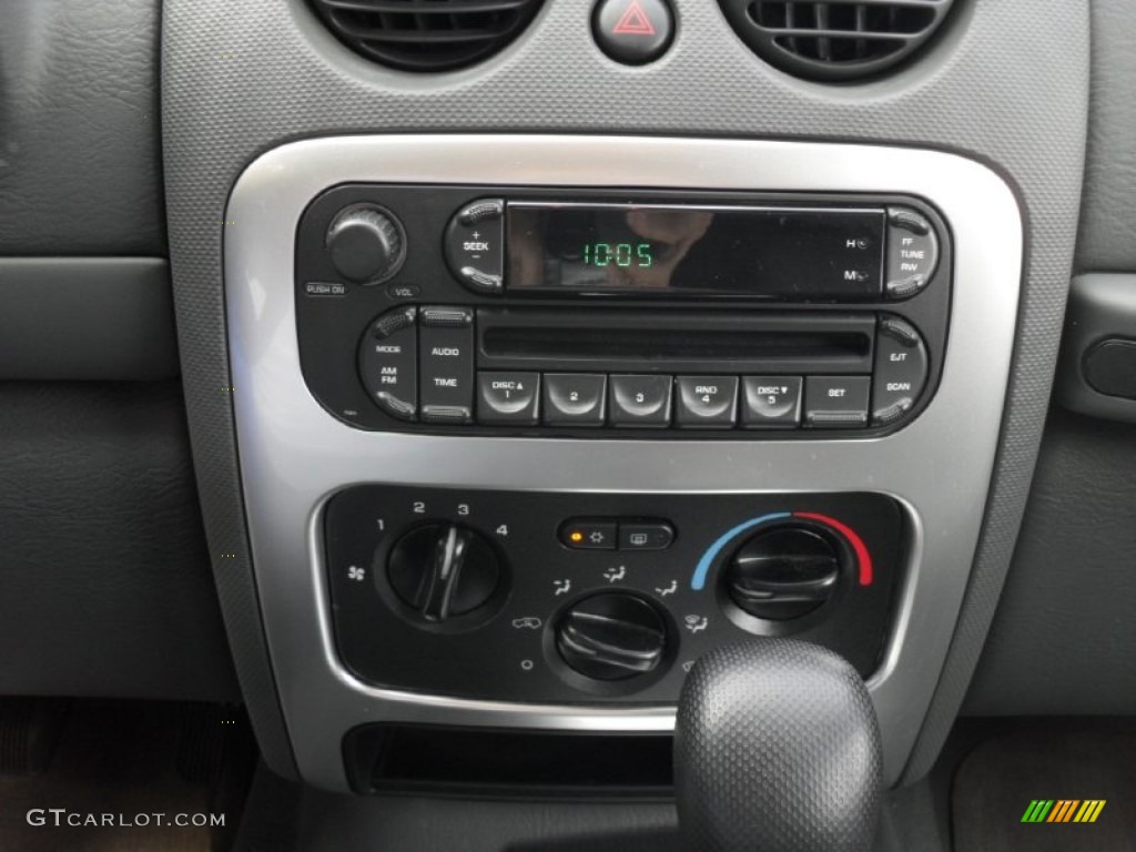 2007 Jeep Liberty Limited Controls Photos