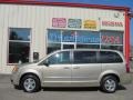 2008 Light Sandstone Metallic Dodge Grand Caravan SXT  photo #5