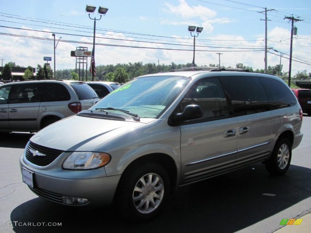 2003 Town & Country LXi - Satin Jade Pearl / Taupe photo #1