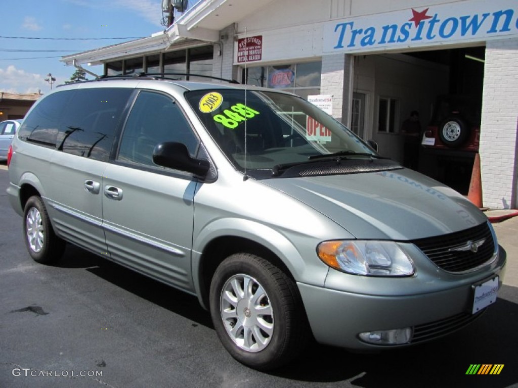 2003 Town & Country LXi - Satin Jade Pearl / Taupe photo #17