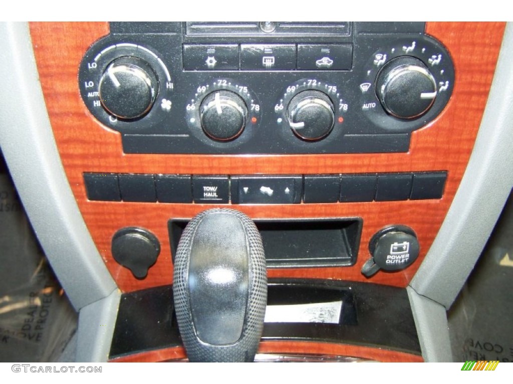 2005 Grand Cherokee Limited - Black / Medium Slate Gray photo #24