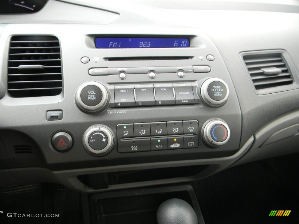 2009 Honda Civic DX-VP Sedan Controls Photo #52615670