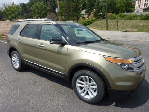2012 Ford Explorer XLT 4WD Data, Info and Specs