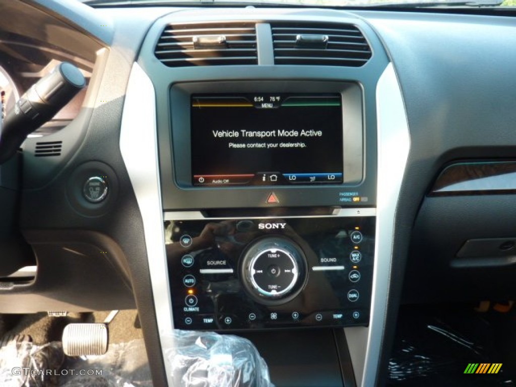 2012 Ford Explorer Limited 4WD Controls Photo #52620623