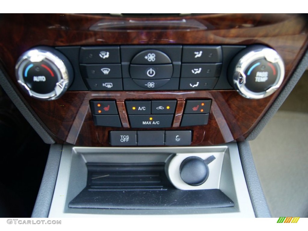 2012 Ford Fusion SEL V6 Controls Photo #52622306