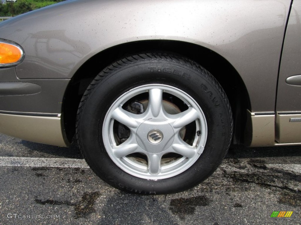 2004 Buick Regal LS Wheel Photo #52623059
